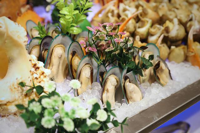 万怡酒店·万荟轩全日餐厅(生态园店)