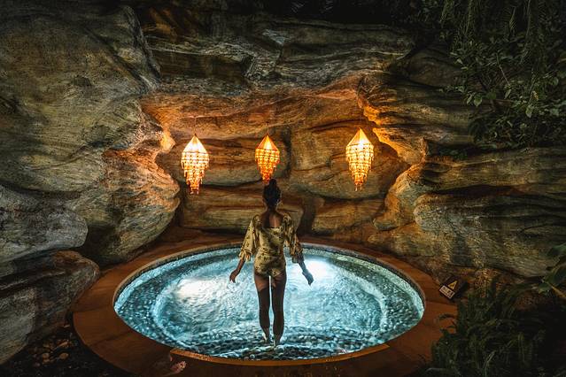 海口观澜湖火山温泉谷