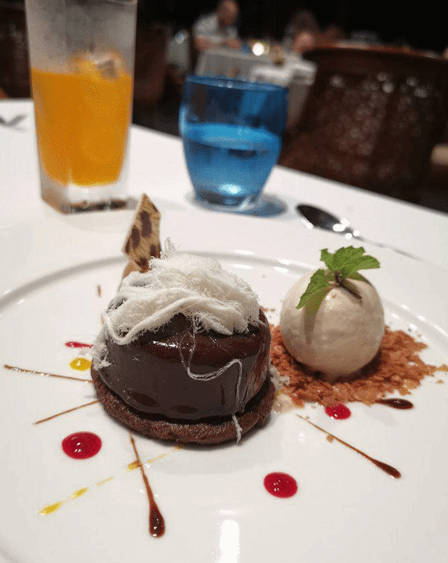 瑞喜敦岛海景餐厅