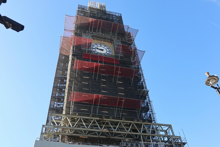 "装修中的大本钟，大概2022年才能修好，到时再来看_特拉法加广场"的评论图片