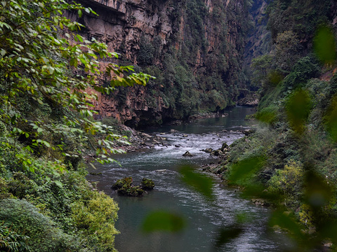 马岭河峡谷漂流旅游景点图片