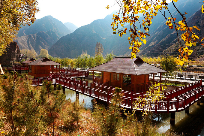 凉州不凉 甘肃武威温泉度假村 药王神泉泡一泡 水温80多度还疗养 武威旅游攻略 游记 去哪儿攻略