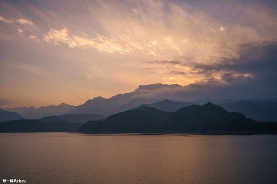 雅女湖旅游景点图片