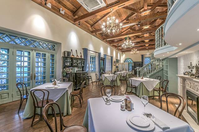 江畔餐厅(斯大林街店)