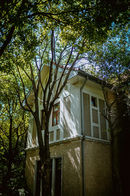 南京既有民国风情也有隐秘的川藏风光