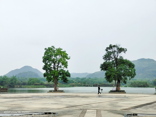 "崇左园博园，第七届广西（崇左）园林园艺博览会园区，位于崇左新城区西侧，园区以山水花木为轴，水系..._崇左园博园"的评论图片