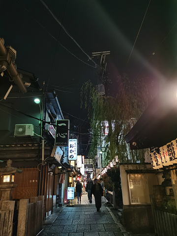 "...的气质，石铺小路和两旁古朴的餐饮小店会让每位游人都感觉身处于百年之前的大阪城，这就是法善寺横丁_法善寺横丁"的评论图片