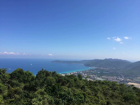 亚龙湾热带森林公园-天街小吃城旅游景点图片