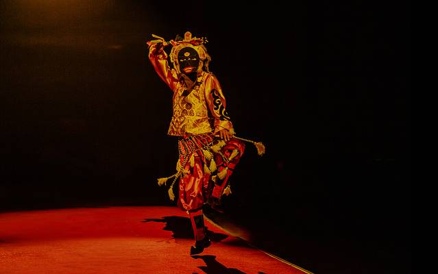 《亚丁密码》冒险秀