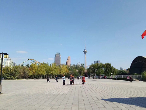 周恩来邓颖超纪念馆旅游景点图片