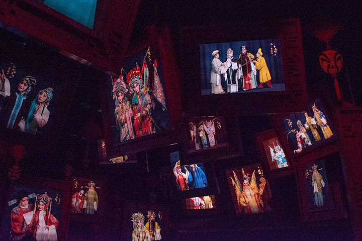 "这次在长沙方特东方神画的《魅力戏曲》之中，游客可以乘坐流动舞台，一路观赏各家曲目的经典唱段_长沙方特东方神画"的评论图片