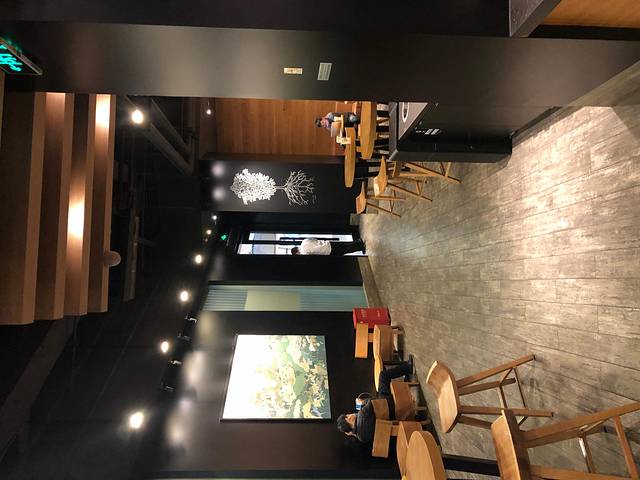 星巴克(周浦绿地缤纷广场店)