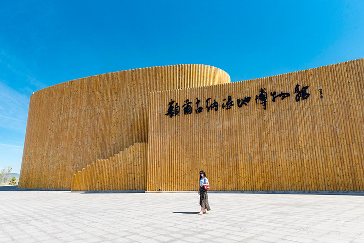 "额尔古纳湿地公园最美的景色，就是在高处看远方的弯曲河道_额尔古纳湿地"的评论图片