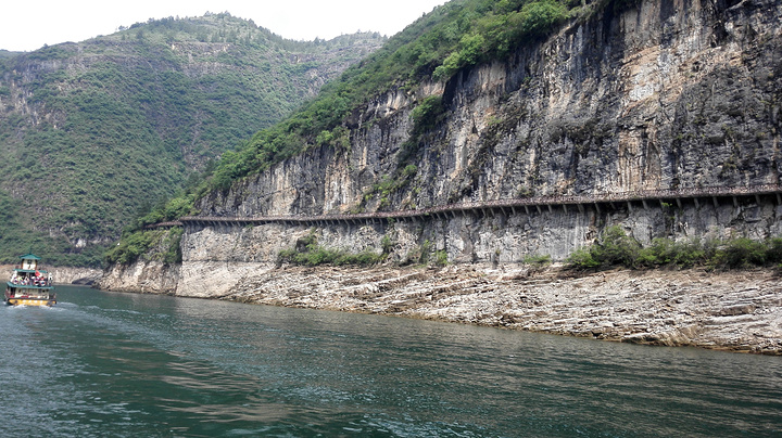 "三峡大坝修建后，水位升高，小三峡的风景更美_长江三峡"的评论图片
