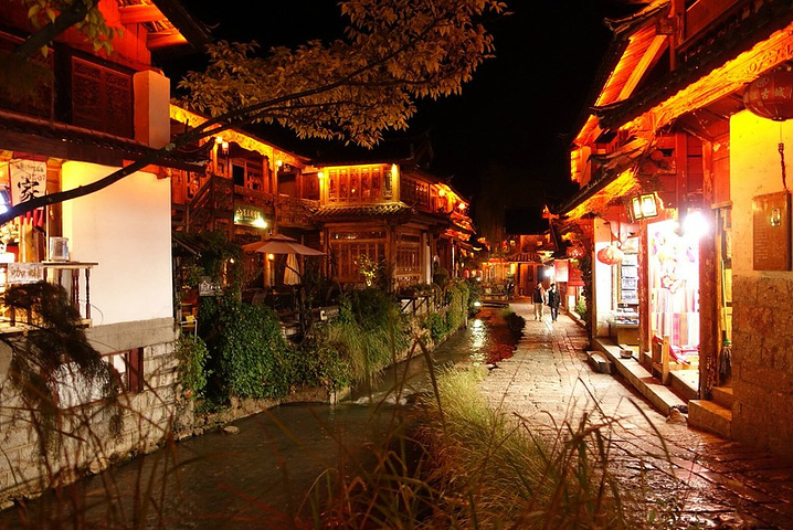 有人说五一街是丽江的798,就是很有艺术范儿.