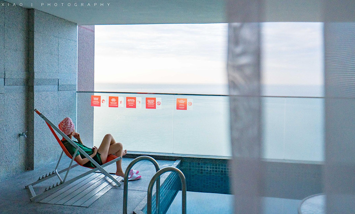 "这次行程入住的两个酒店都令人满意。▼阳台视野▼早起可以游泳可以看海_槟城丽昇豪华套房(Lexis Suites Penang)"的评论图片