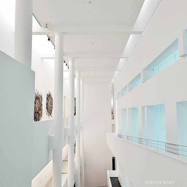 巴塞罗那现代艺术博物馆