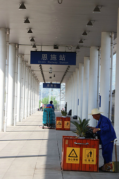 云龙地缝旅游景点攻略图