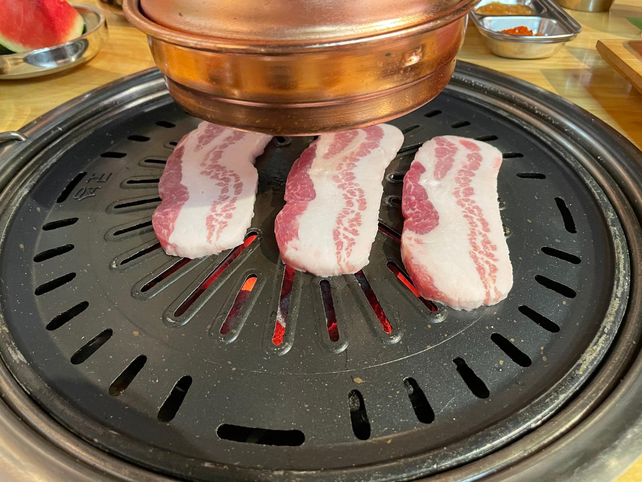 2023柳时镇·炭火烤肉酒馆(同和店)美食餐厅【烤梅花肉】肉厚,肉味浓