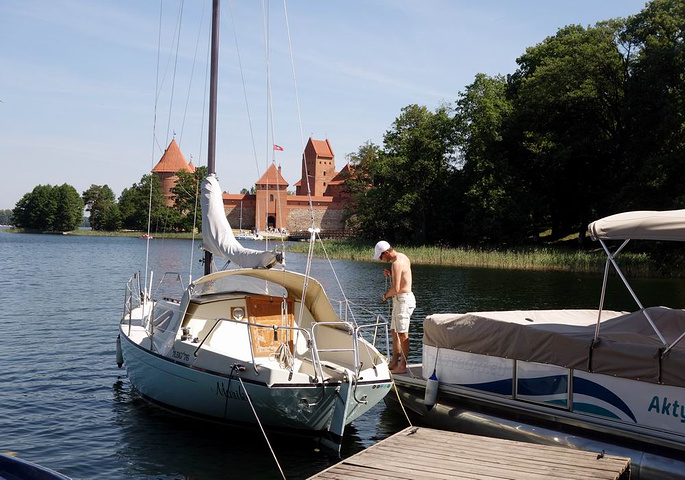 "在特拉凯小镇外的湖心岛上，坐落着立陶宛最著名的景点——特拉凯城堡_特拉凯城堡"的评论图片