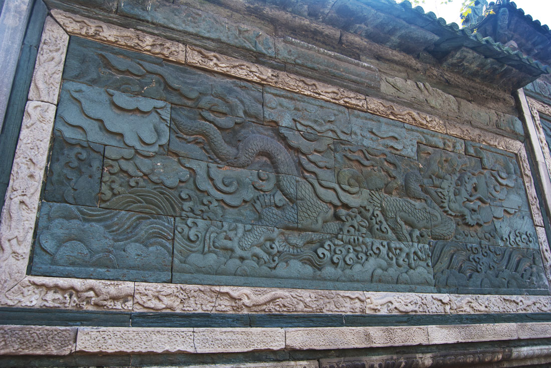 2023襄阳王府绿影壁游玩攻略,王府早已被毁,只剩下这巨大.