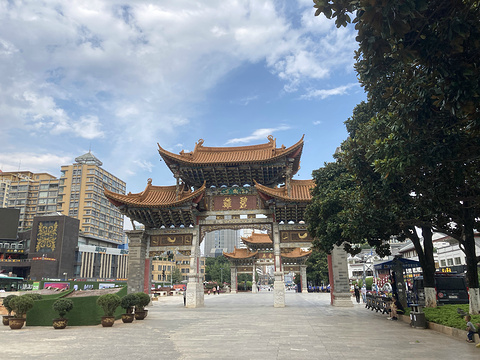 金马碧鸡坊旅游景点攻略图