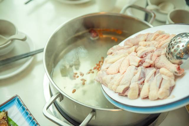 萌哒哒椰子鸡(亚龙湾森林公园店)