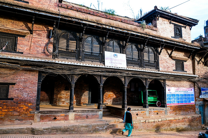 "...gaon）又名巴克塔普尔（Bhaktapur）梵文意为“始道者之城”，在尼语中意为“朝圣之城”_巴德岗古城"的评论图片