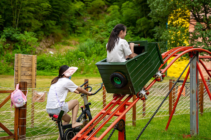 山里人家图片