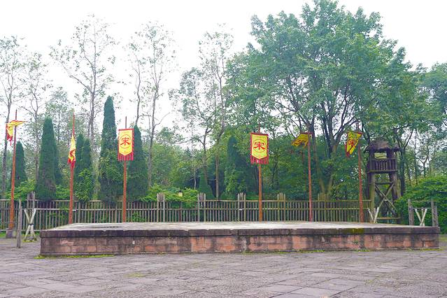 原来网红城市重庆周边,还隐藏了这三大人文历