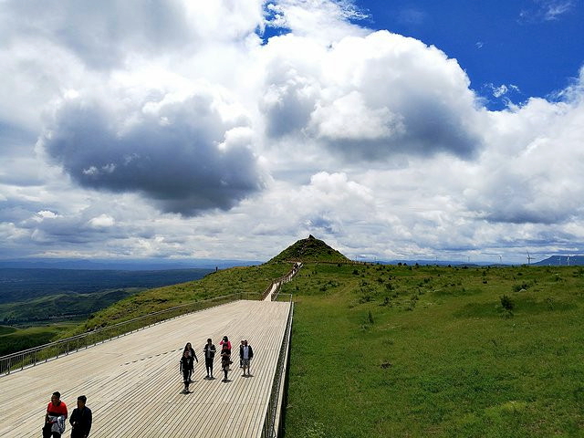 中都草原跑马场