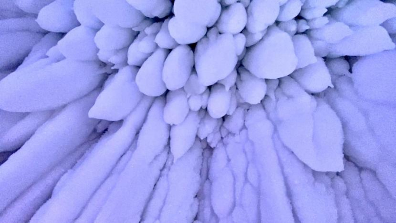 云丘山冰洞群图片