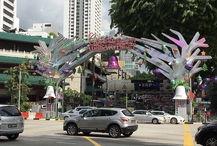 "乌节路是新加坡著名的旅游购物街，时尚潮流的集結地，是喜欢血拼(shopping)的游客的购物天堂_新加坡"的评论图片