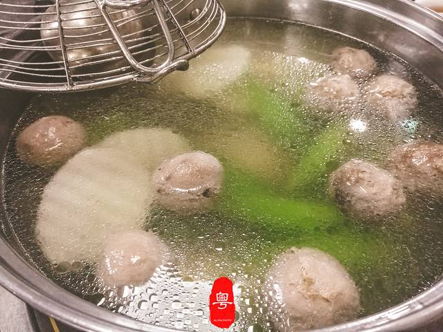 八合里牛肉火锅(体育西店)