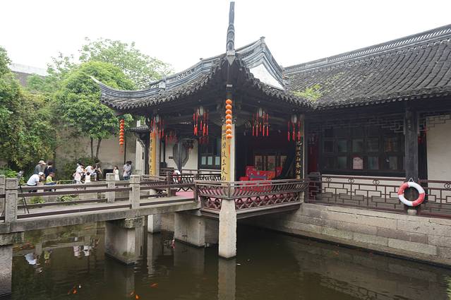 鲁迅笔下风情园戏台