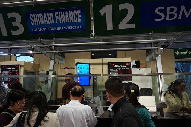 西沃萨古尔·拉姆古兰爵士国际机场