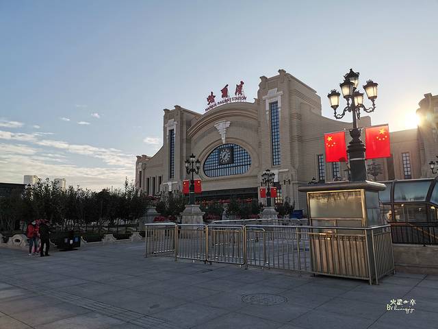 哈尔滨火车站-前广场