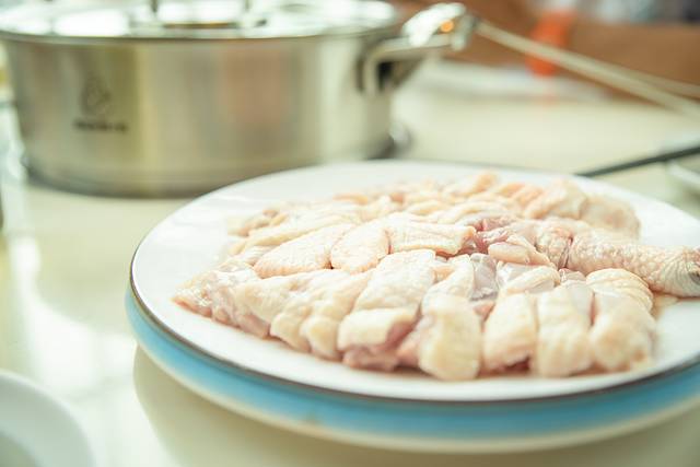 萌哒哒椰子鸡(亚龙湾森林公园店)