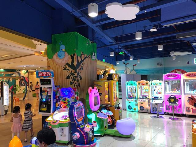 上海绿地缤纷广场(周浦店)