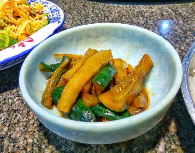 众翔老关东铁锅炖(红霞街总店)