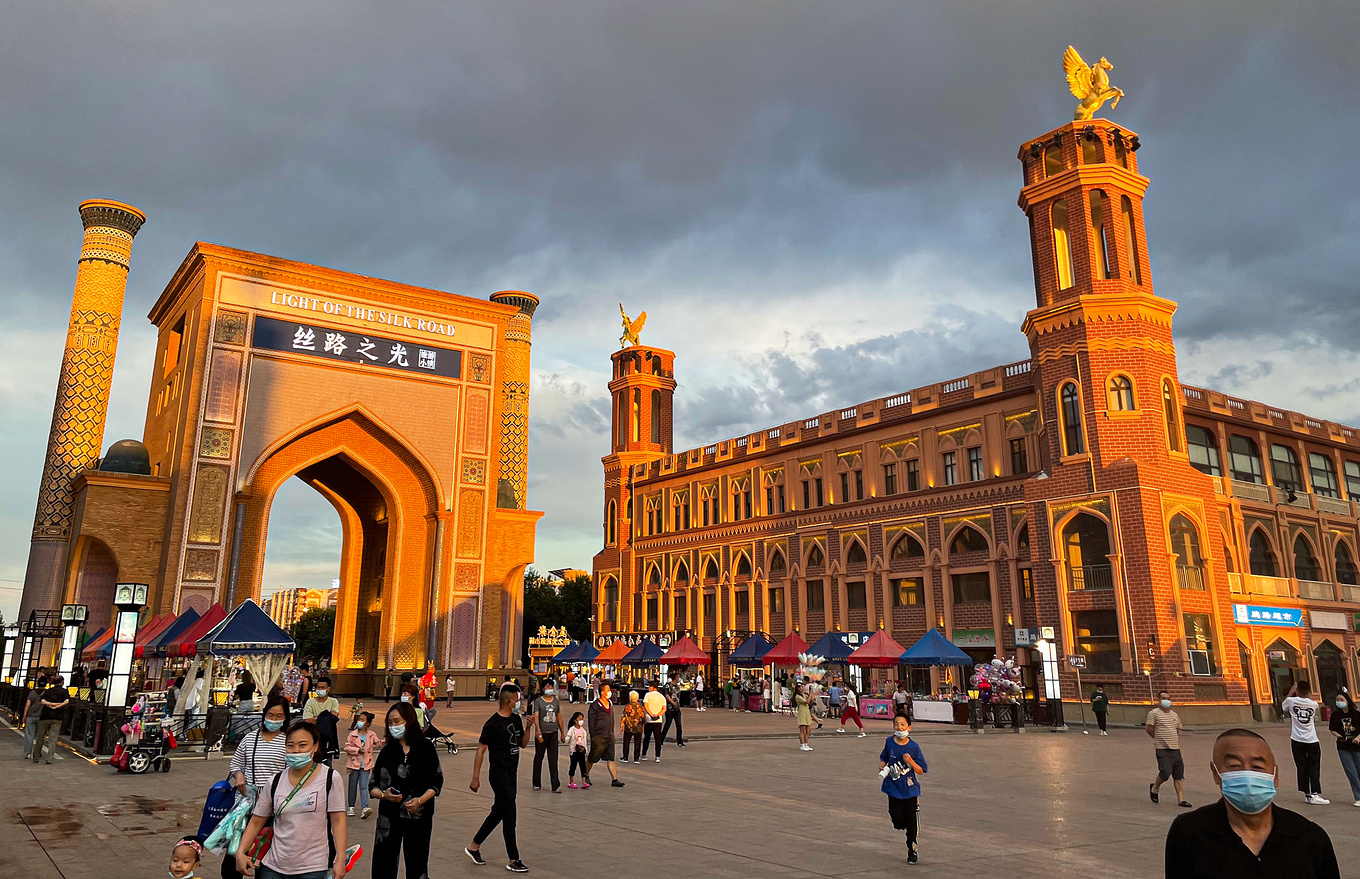 冬のウルムチの風景 新疆ウイグル自治区 中国の風景 | Beautiful Photo.net | 世界の絶景 美しい景色