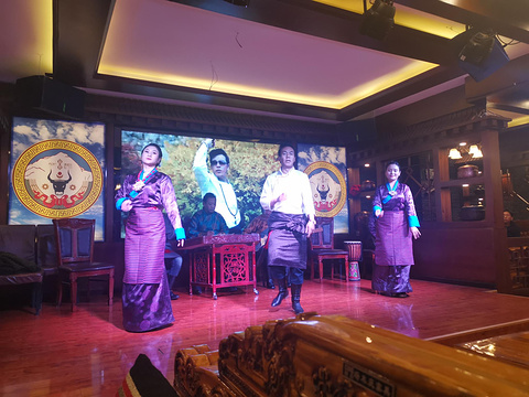 西藏丰盛藏式餐厅的图片