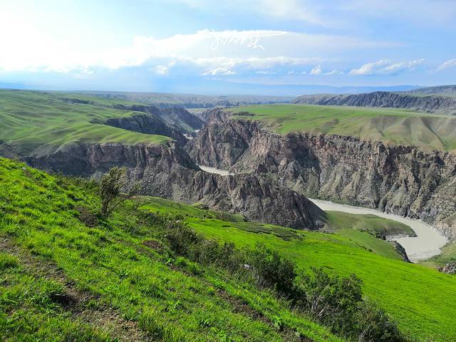 阔克苏大峡谷