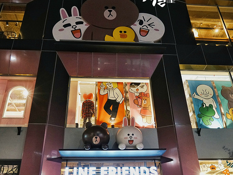 Line Friends Store(梨泰院店)旅游景点图片