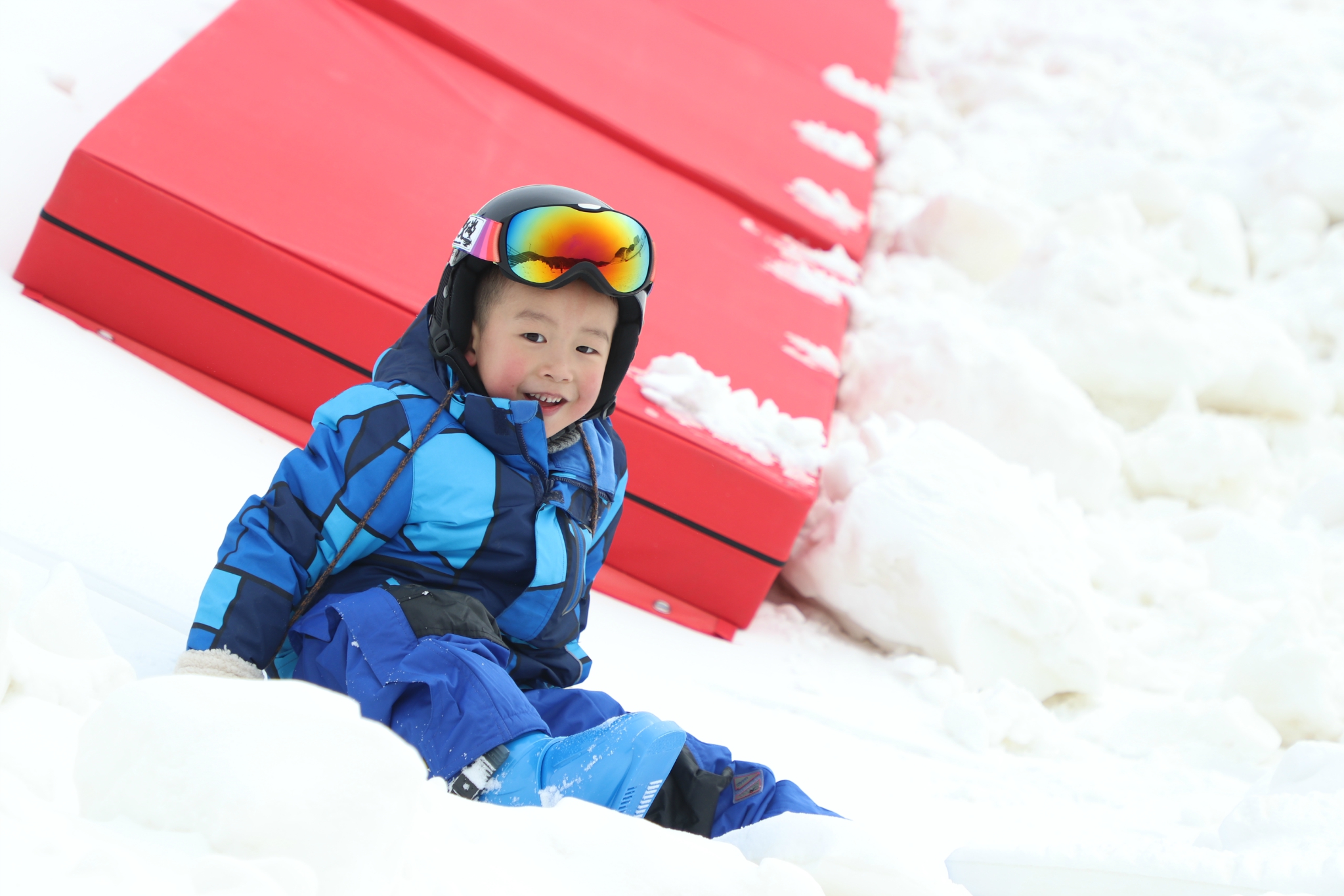 寒假去哪玩？滑雪飞起来------桂林全州·天湖滑雪场