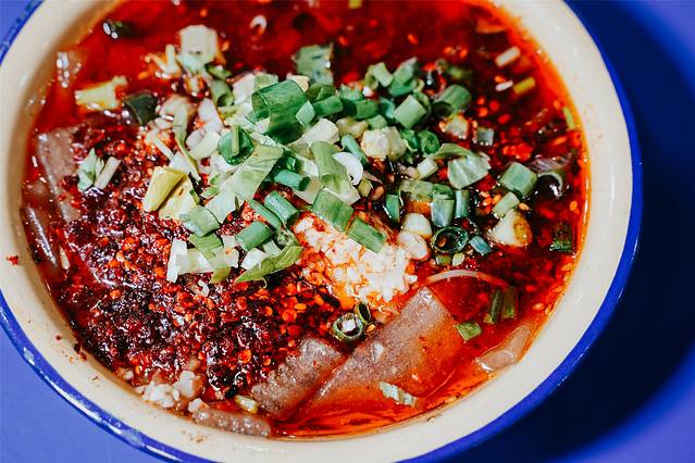 马路边边串串香(致民路店)