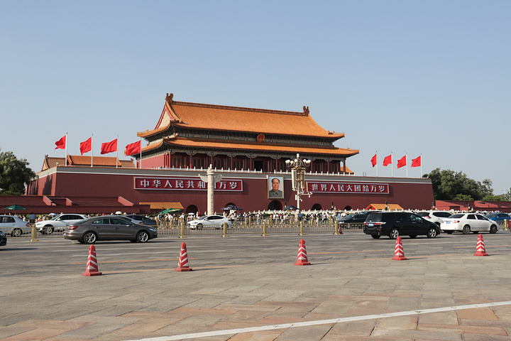 2022感觉挺兴奋,骑单车去天安门广场,转了一圈拍了照,然后继续骑单车去天坛公园,由于已经下午五点多了..._天安门广场-评论-去哪儿攻略