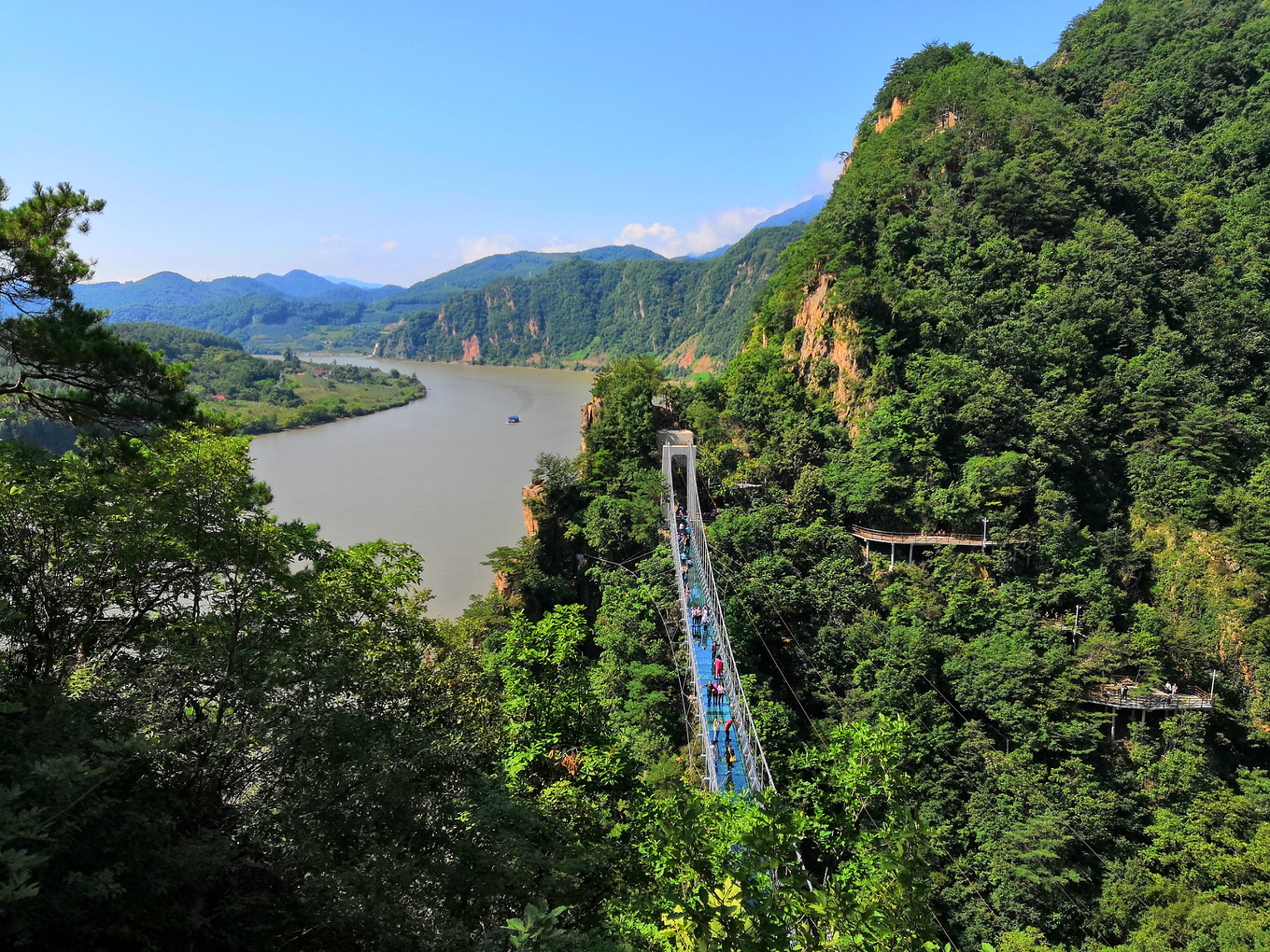 一网打尽本溪大峡谷各种高空项目，中国超刺激的冒险公园 - 哔哩哔哩