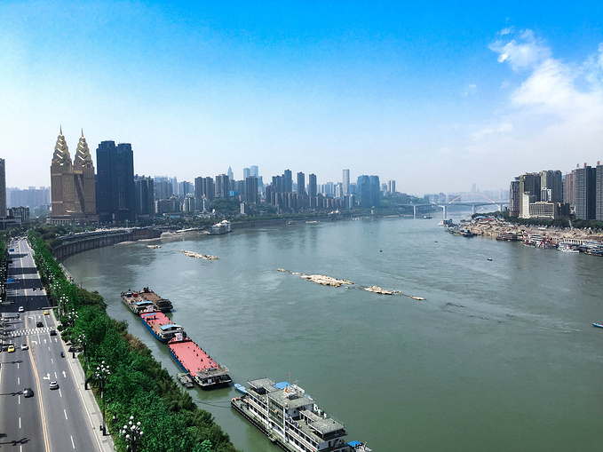 重庆:火辣孕育的山城