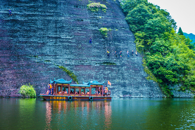 赤壁丹霞山水灵动图片
